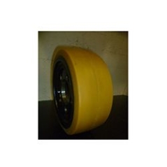 Roue motrice anti trace en caoutchouc