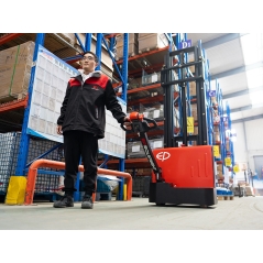 Location gerbeur électrique Lithium 1200 kg