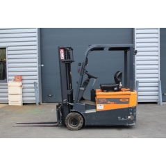 Chariot élévateur frontal OMG 1500 kg - 15TA3