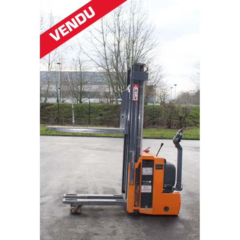 Gerbeur électrique 715 BMK 1500 kg Gerbeur électrique 715 BMK 1500 kg