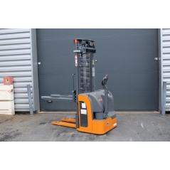 Gerbeur électrique OMG 1600 kg - 716 K