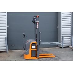 Gerbeur électrique OMG 1600 kg - 716 K