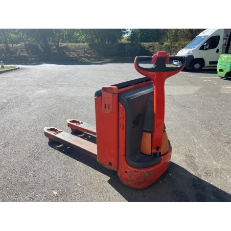Transpalette électrique d'occasion FENWICK 1600 kg