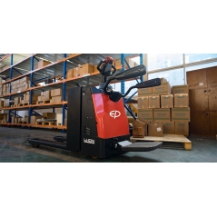Location transpalette électrique 2000 kg