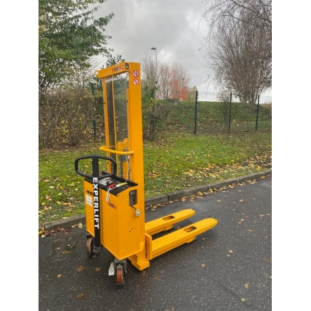 Gerbeur semi-électrique d'occasion MIC 1000 kg