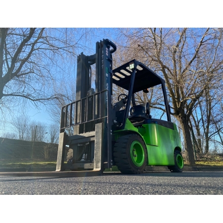 Chariot élévateur 3500 kg 80V EP - CPD35L1