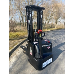 Gerbeur électrique accompagnant OMG 1500 kg