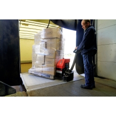 Location transpalette électrique 1500 kg EP