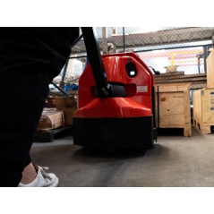 Location transpalette électrique accompagnant 1800 kg