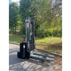 Gerbeur transpalette électrique d'occasion 1500 kg OMG
