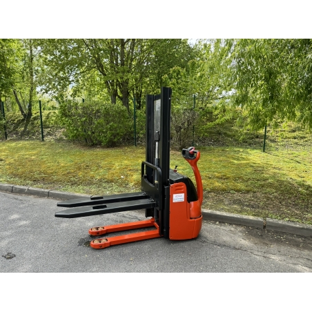 Gerbeur électrique 1 000 kg d'occasion Fenwick