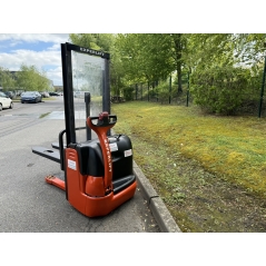 Gerbeur électrique 1 000 kg d'occasion Fenwick