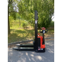 Gerbeur électrique d'occasion 1200 kg 2500 mm - HELI