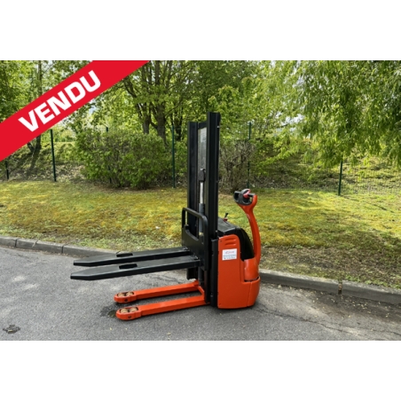 Gerbeur électrique 1 000 kg d'occasion Fenwick