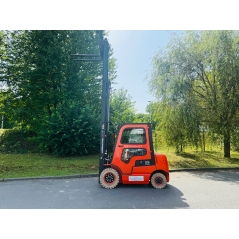 Chariot élévateur électrique lithium 2 500 kg d'occasion EP