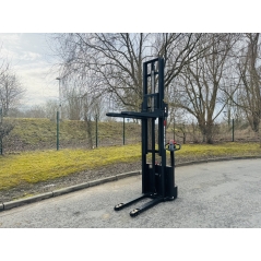 Gerbeur électrique Lithium 1200 kg d'occasion EP