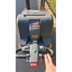 Gerbeur électrique 1500 kg d'occasion OMG
