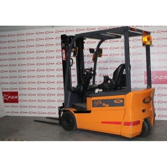 Chariot élévateur électrique frontal OMG 1800 kg