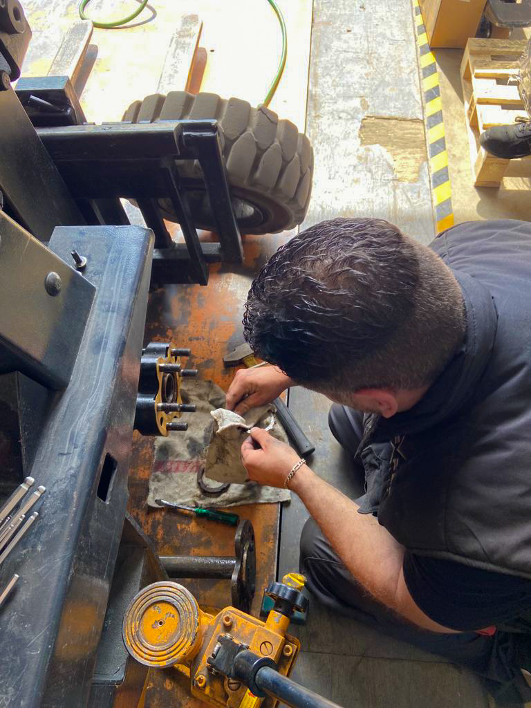 SERVICE APRES VENTE EXPERLIFT - EXPERT EN SOLUTIONS DE MANUTENTION ET LOGISTIQUE (4)
