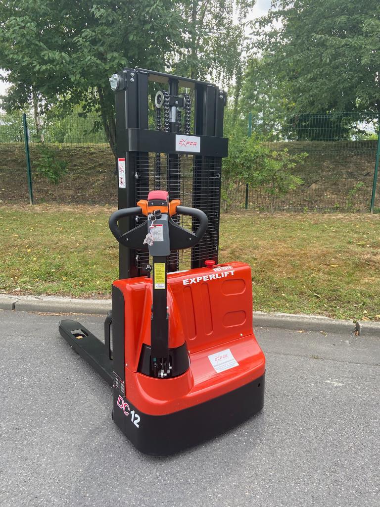 GERBEUR ELEVATEUR ELECTRIQUE EXPERLIFT